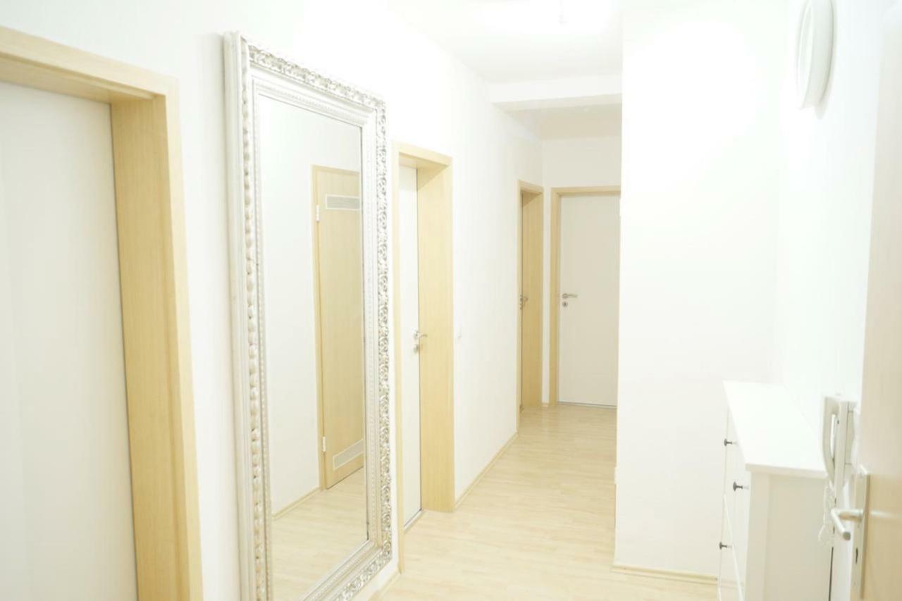 F10 Apartments อูล์ม ภายนอก รูปภาพ
